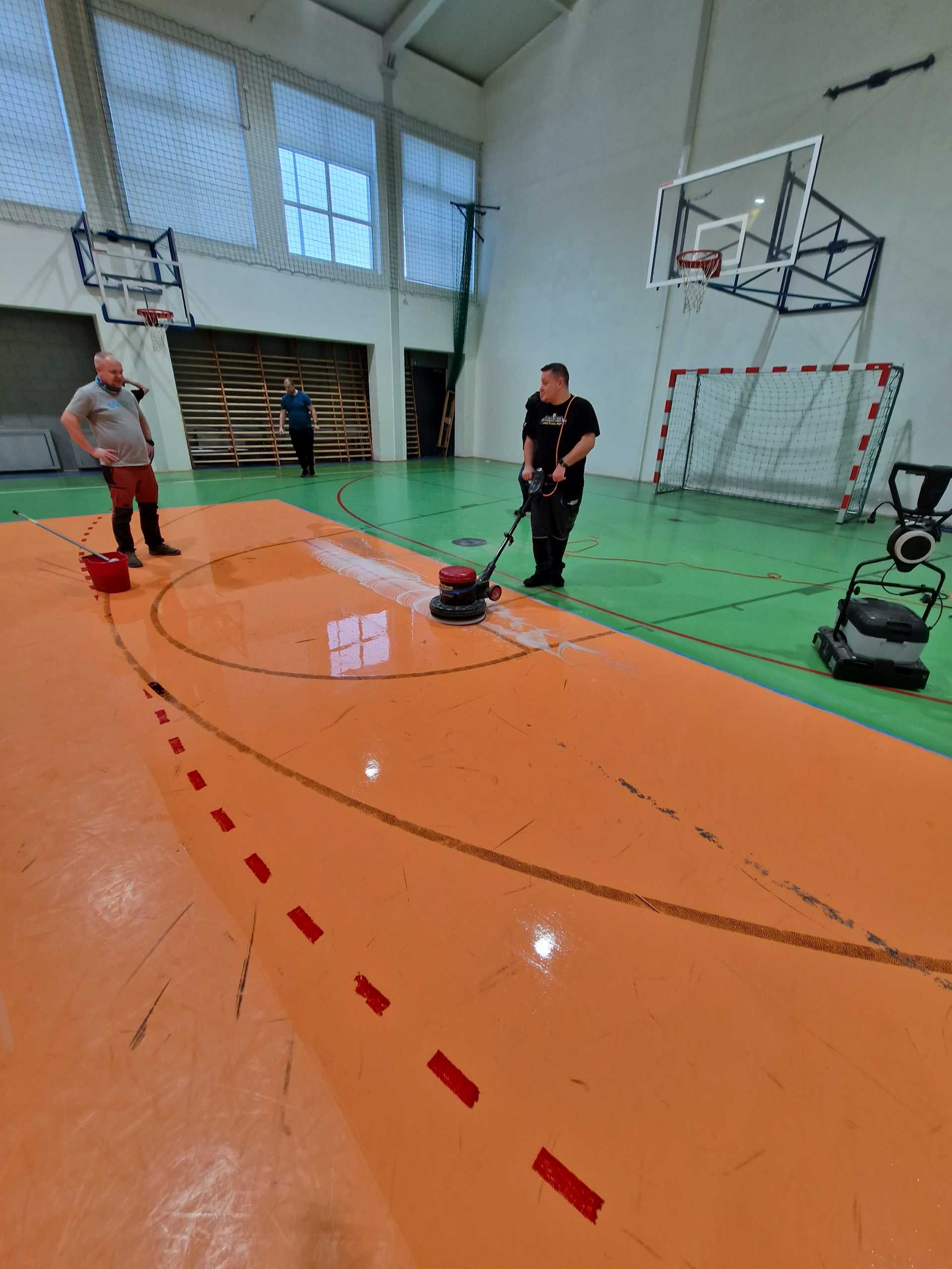 Renowacja wykładziny sportowej - Pełne odnowienie (13)